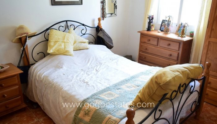 Revente - Maison - Maison de ville - Oria