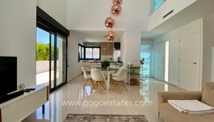 Te koop - Huis - Vrijstaande Villa - Rojales - Ciudad Quesada