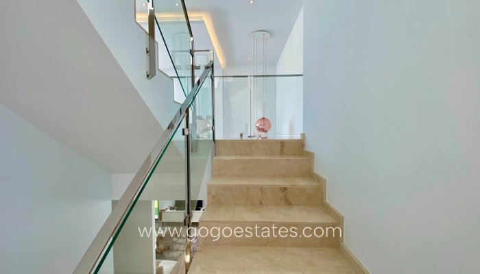 Te koop - Huis - Vrijstaande Villa - Rojales - Ciudad Quesada