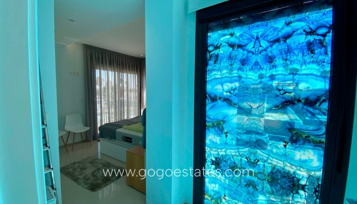 Te koop - Huis - Vrijstaande Villa - Rojales - Ciudad Quesada