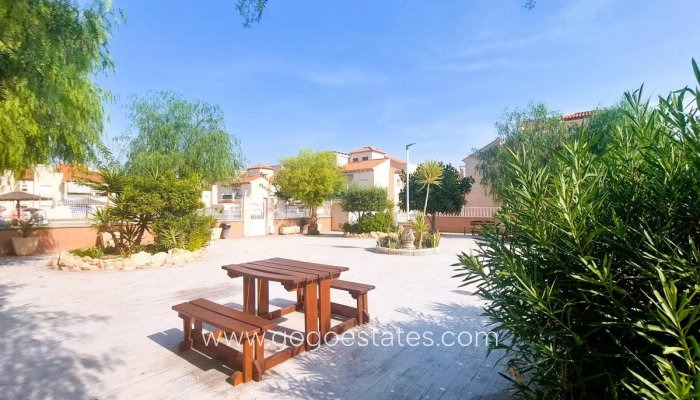 Te koop - Huis - Bungalow - Orihuela - Playa Flamenca