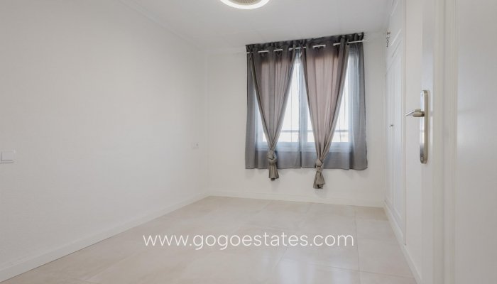Te koop - Apartamento - Torrevieja - Playa Del Acequión