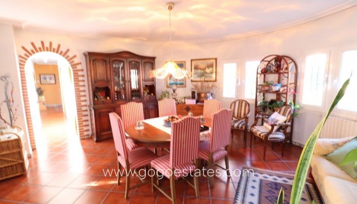 Te koop - Huis - Vrijstaande Villa - Torrevieja - Nueva Torrevieja