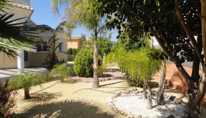 Te koop - Huis - Vrijstaande Villa - Calpe - Calpe Centro