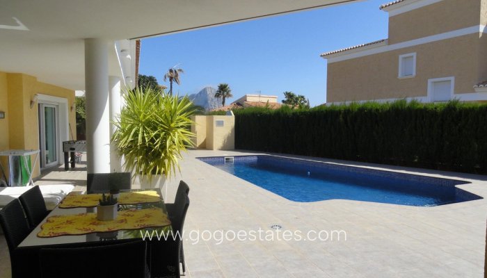 Te koop - Huis - Vrijstaande Villa - Calpe - Calpe Centro