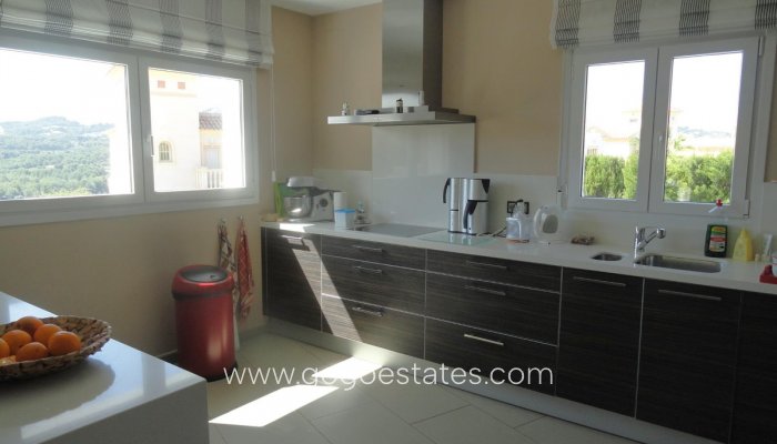 Te koop - Huis - Vrijstaande Villa - Calpe - Calpe Centro