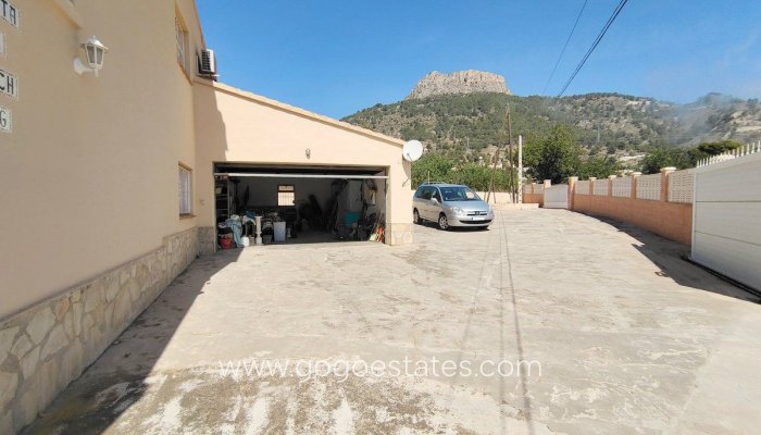 Te koop - Huis - Vrijstaande Villa - Calpe - Calpe Centro