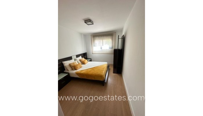 Te koop - Appartement - Appartement op de middelste verdieping - Torrevieja - Torrevieja Centro