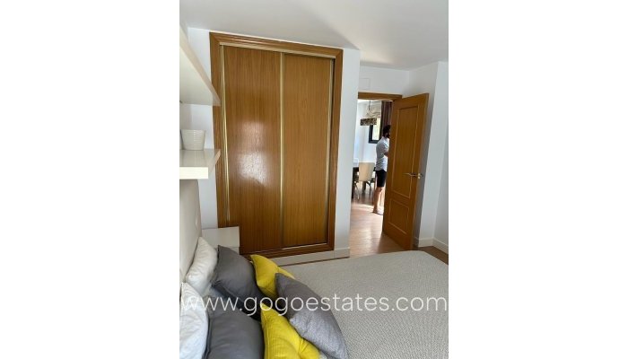 Te koop - Appartement - Appartement op de middelste verdieping - Torrevieja - Torrevieja Centro