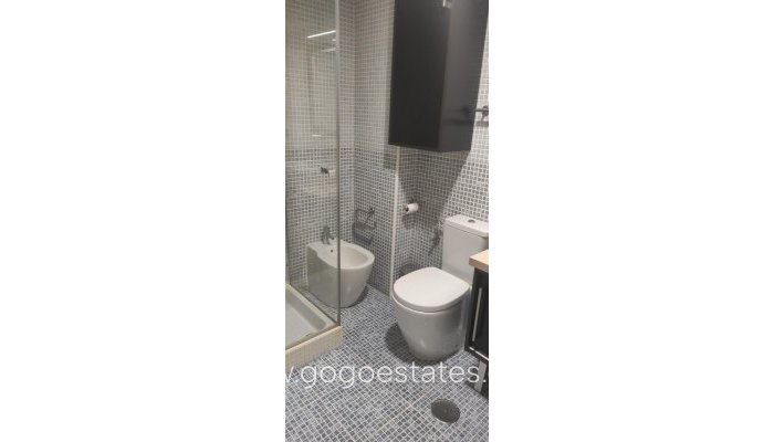 Te koop - Appartement - Appartement op de middelste verdieping - Torrevieja - Torrevieja Centro