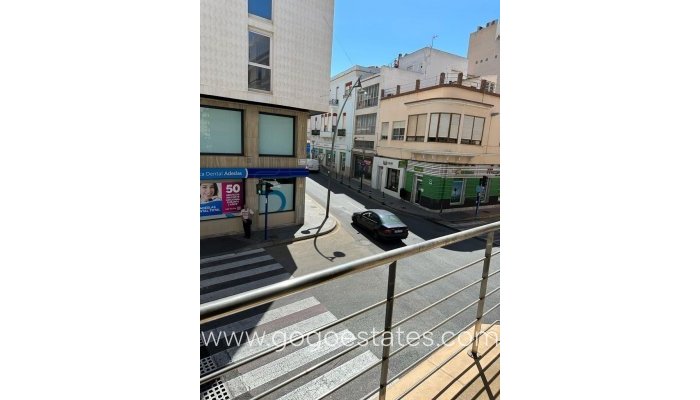 Te koop - Appartement - Appartement op de middelste verdieping - Torrevieja - Torrevieja Centro