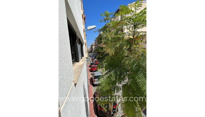 Te koop - Appartement - Appartement op de middelste verdieping - Torrevieja - Torrevieja Centro