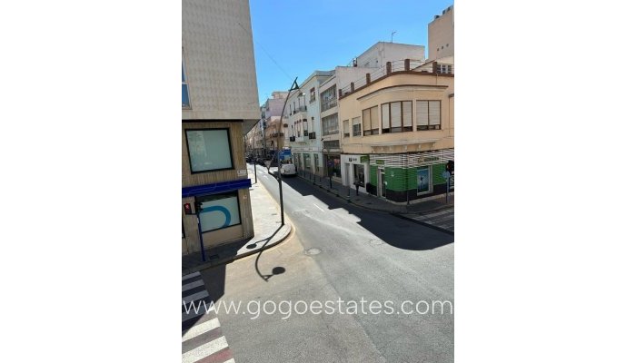 Te koop - Appartement - Appartement op de middelste verdieping - Torrevieja - Torrevieja Centro