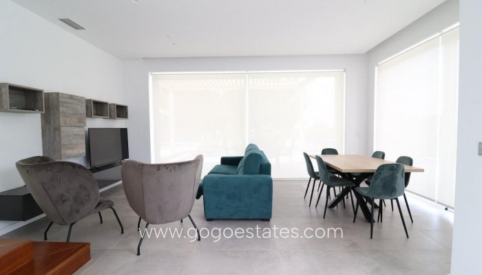 Te koop - Huis - Vrijstaande Villa - Orihuela - Campoamor