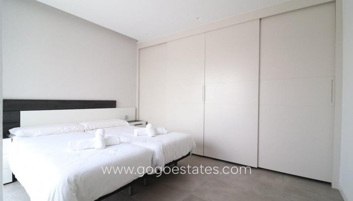 Te koop - Huis - Vrijstaande Villa - Orihuela - Campoamor