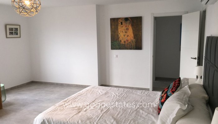 Revente - Appartement - Appartement au rez-de-chaussée - Finestrat