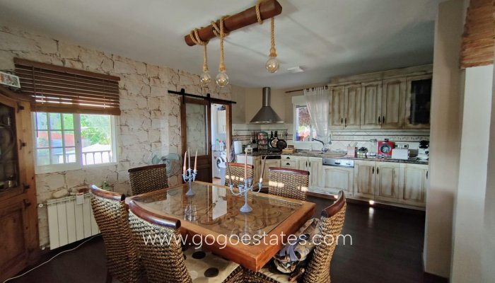 Te koop - Huis - Bungalow - La Nucía - La Nucia Centro