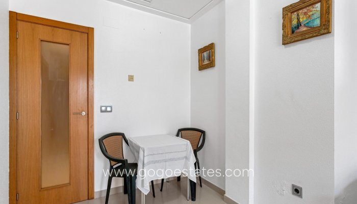 Te koop - Appartement - Appartement op de middelste verdieping - Torrevieja - Torrevieja Centro