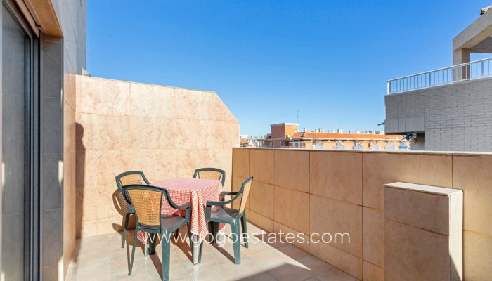 Te koop - Appartement - Appartement op de middelste verdieping - Torrevieja - Torrevieja Centro