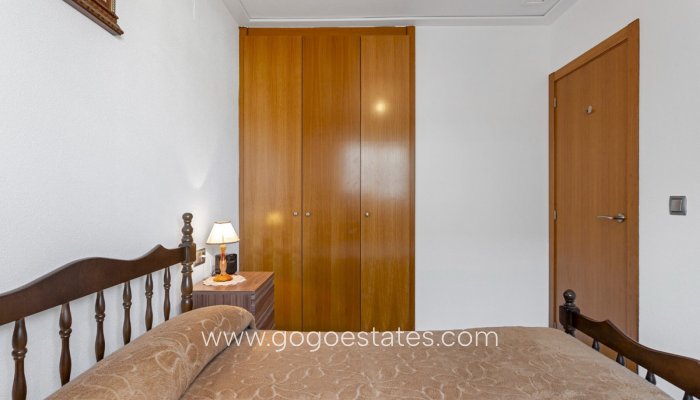 Te koop - Appartement - Appartement op de middelste verdieping - Torrevieja - Torrevieja Centro