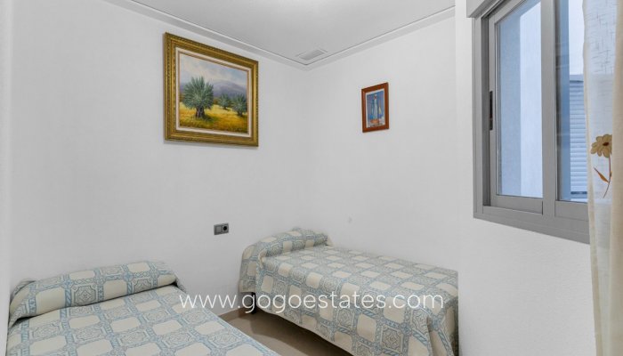 Te koop - Appartement - Appartement op de middelste verdieping - Torrevieja - Torrevieja Centro