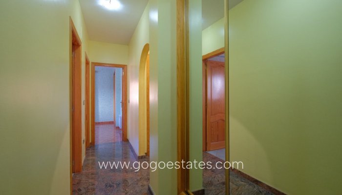 Te koop - Huis - Vrijstaande Villa - Calpe - Calpe Centro