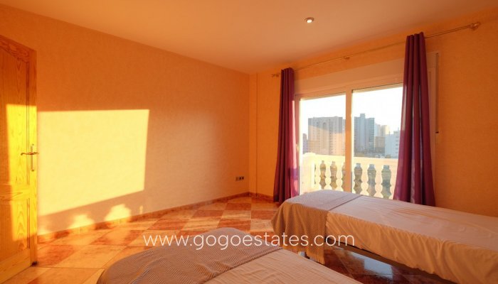 Te koop - Huis - Vrijstaande Villa - Calpe - Calpe Centro