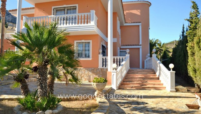 Te koop - Huis - Vrijstaande Villa - Calpe - Calpe Centro