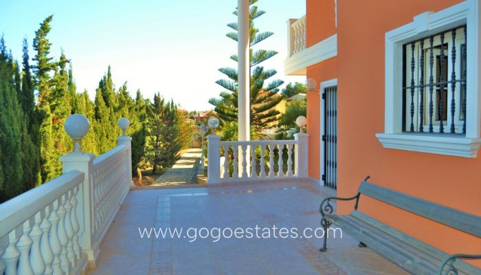 Te koop - Huis - Vrijstaande Villa - Calpe - Calpe Centro