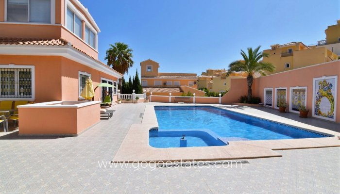 Te koop - Huis - Vrijstaande Villa - Calpe - Calpe Centro