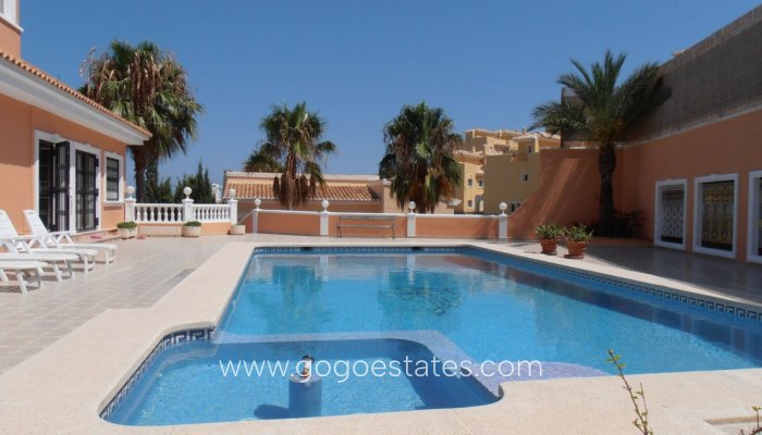 Te koop - Huis - Vrijstaande Villa - Calpe - Calpe Centro