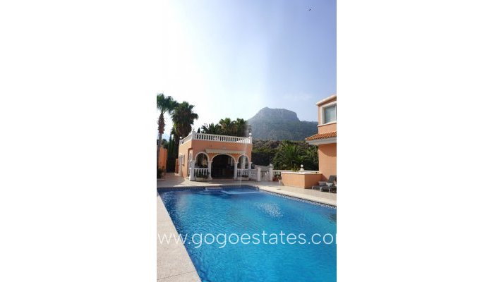 Te koop - Huis - Vrijstaande Villa - Calpe - Calpe Centro