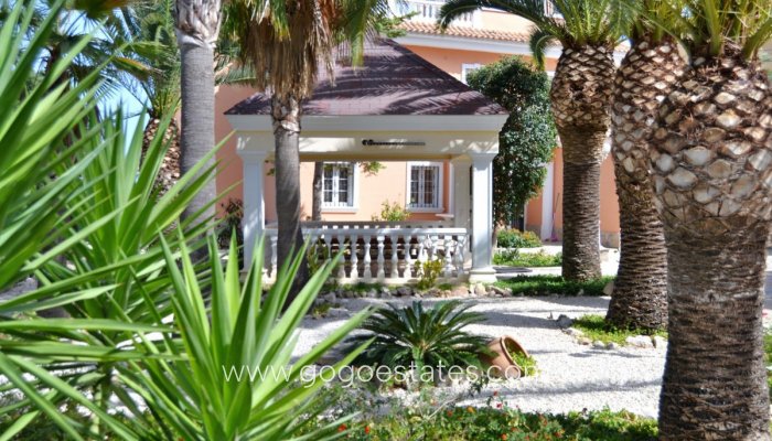 Te koop - Huis - Vrijstaande Villa - Calpe - Calpe Centro