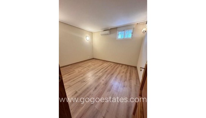 Te koop - Huis - Bungalow - Orihuela - Orihuela Costa