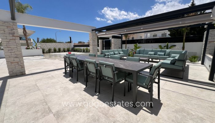 Te koop - Huis - Vrijstaande Villa - Orihuela - Orihuela Costa