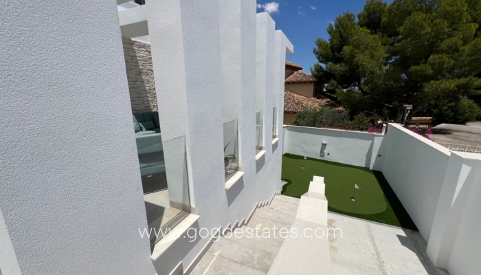 Te koop - Huis - Vrijstaande Villa - Orihuela - Orihuela Costa