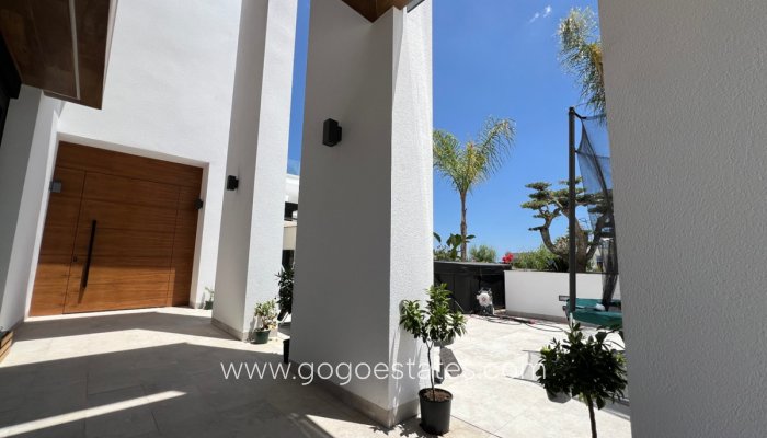 Te koop - Huis - Vrijstaande Villa - Orihuela - Orihuela Costa