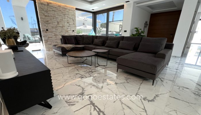 Te koop - Huis - Vrijstaande Villa - Orihuela - Orihuela Costa