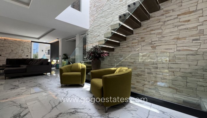 Te koop - Huis - Vrijstaande Villa - Orihuela - Orihuela Costa