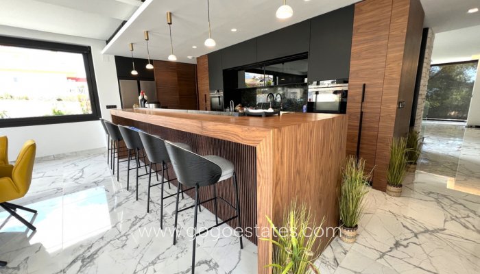 Te koop - Huis - Vrijstaande Villa - Orihuela - Orihuela Costa