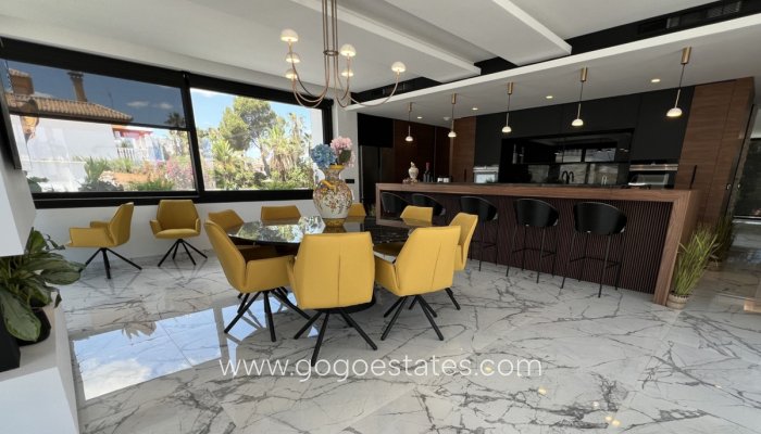 Te koop - Huis - Vrijstaande Villa - Orihuela - Orihuela Costa