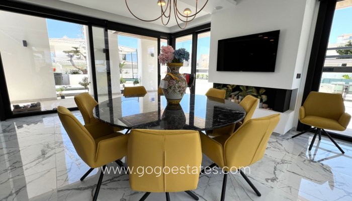 Te koop - Huis - Vrijstaande Villa - Orihuela - Orihuela Costa