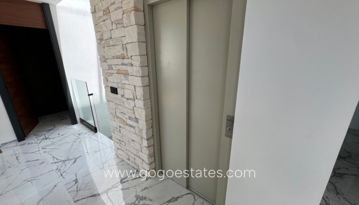 Te koop - Huis - Vrijstaande Villa - Orihuela - Orihuela Costa