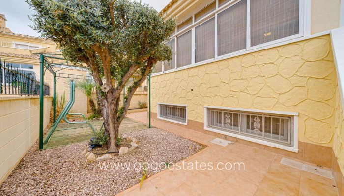 Te koop - Huis - Bungalow - Torrevieja - Torrevieja Centro