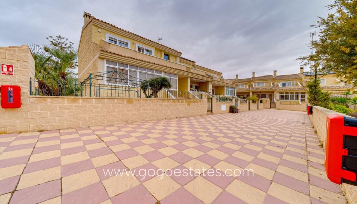 Te koop - Huis - Bungalow - Torrevieja - Torrevieja Centro