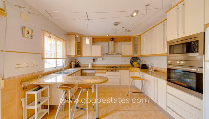 Te koop - Huis - Bungalow - Torrevieja - Torrevieja Centro