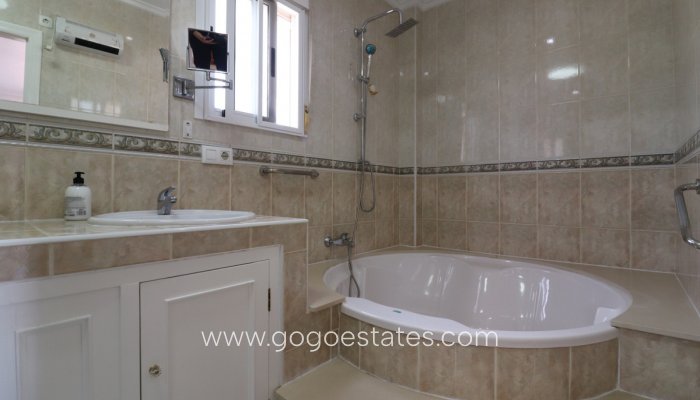 Te koop - Huis - Vrijstaande Villa - Algorfa - Algorfa Centro