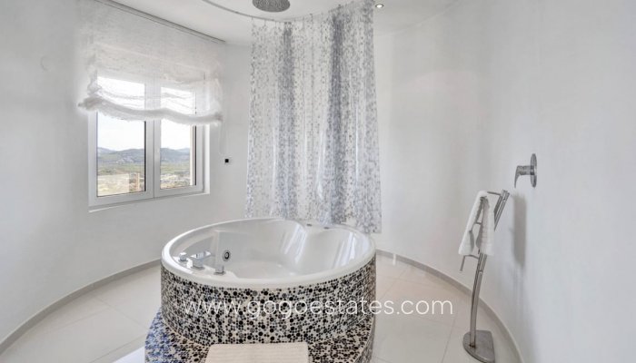 Te koop - Huis - Vrijstaande Villa - Jávea Xàbia - Jávea - Xàbia Centro