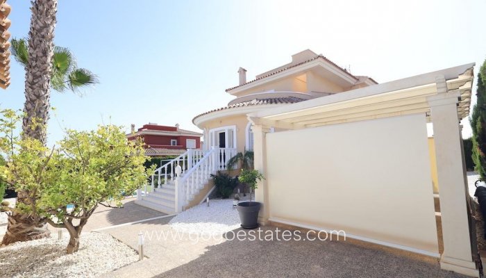 Te koop - Huis - Vrijstaande Villa - Rojales - Ciudad Quesada