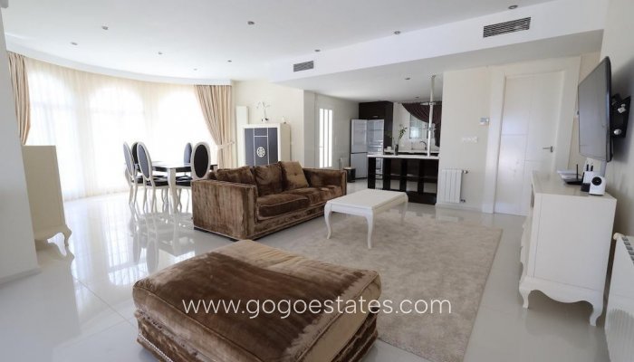 Te koop - Huis - Vrijstaande Villa - Rojales - Ciudad Quesada